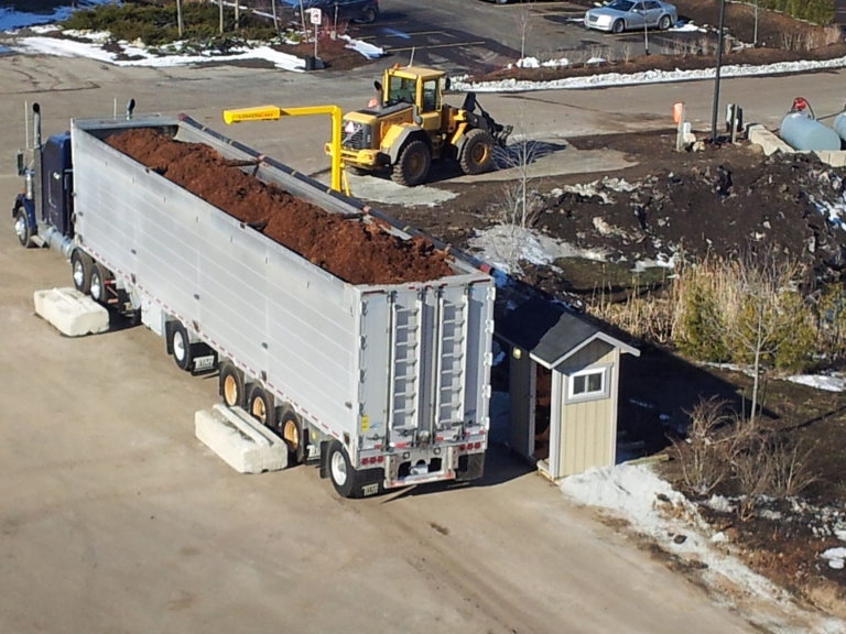 Chargement du compost